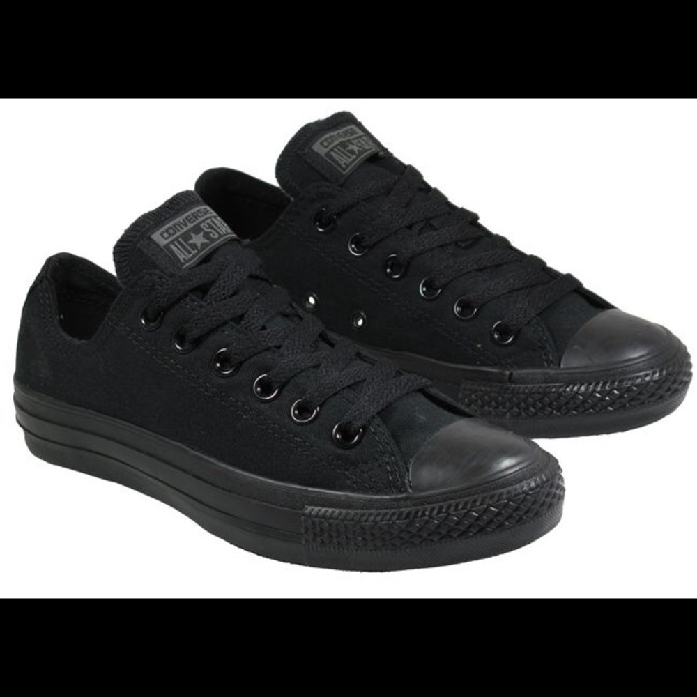 Converse Low Tops Black